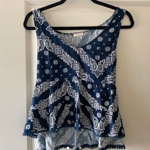 En Creme🐦 bandana print top